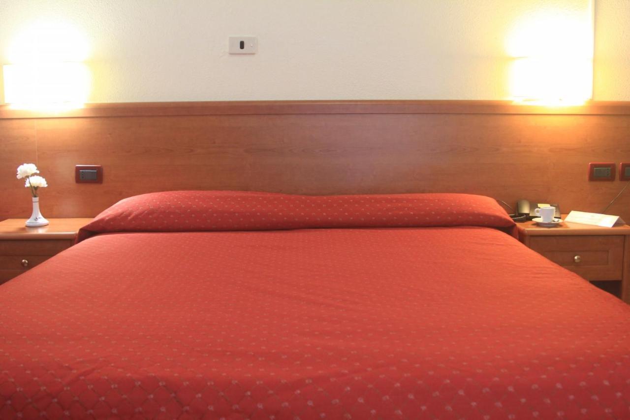 Miramare Hotel 3*